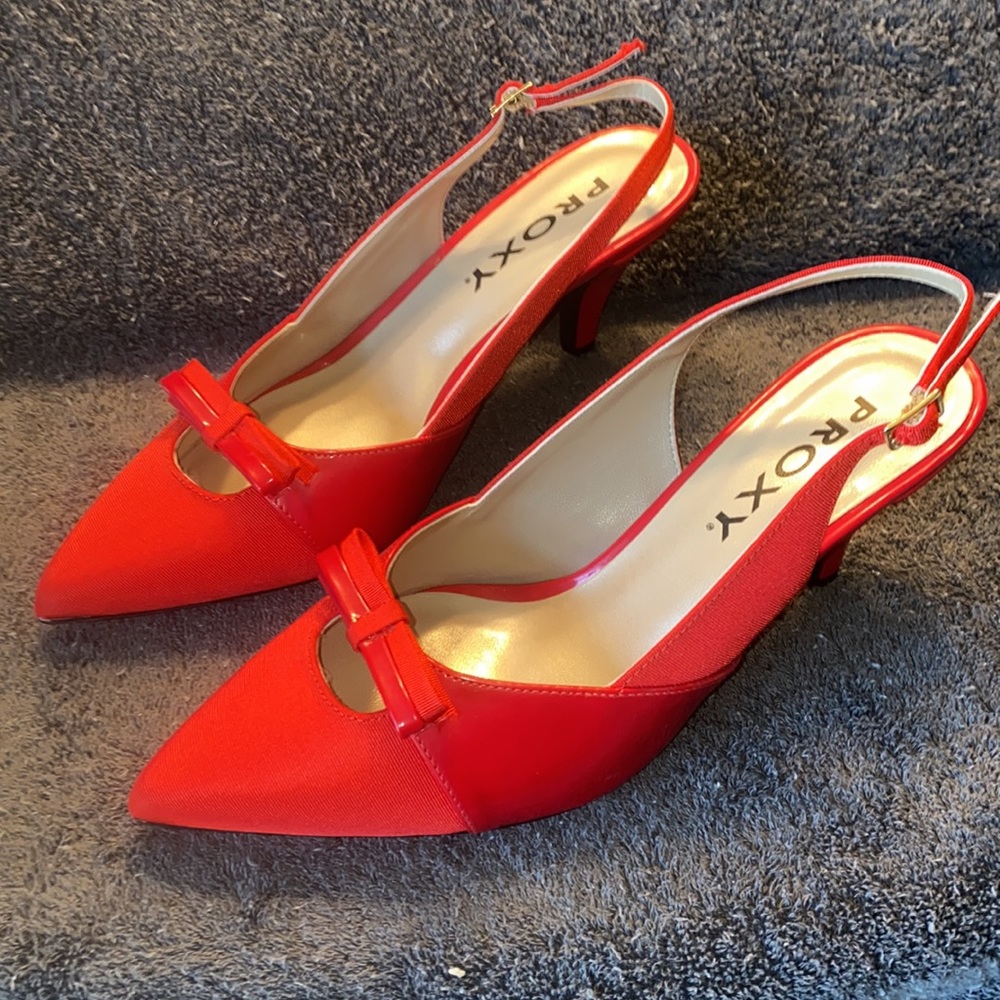 New Never Worn Proxy Red Ladies Heels Size 7 - Picture 8 of 11
